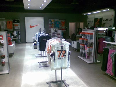 nike outlet marina